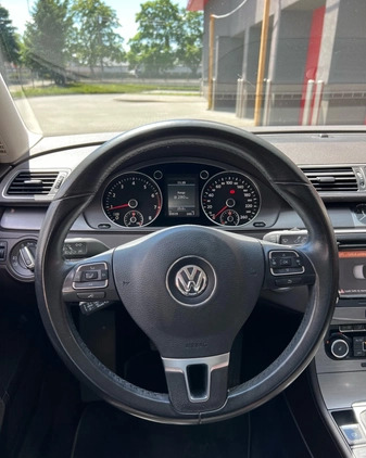 Volkswagen Passat cena 39900 przebieg: 99979, rok produkcji 2011 z Wrocław małe 407